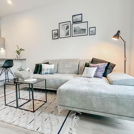 Modernes Trierer Cityloft Mit Grossem Balkon Kültér fotó