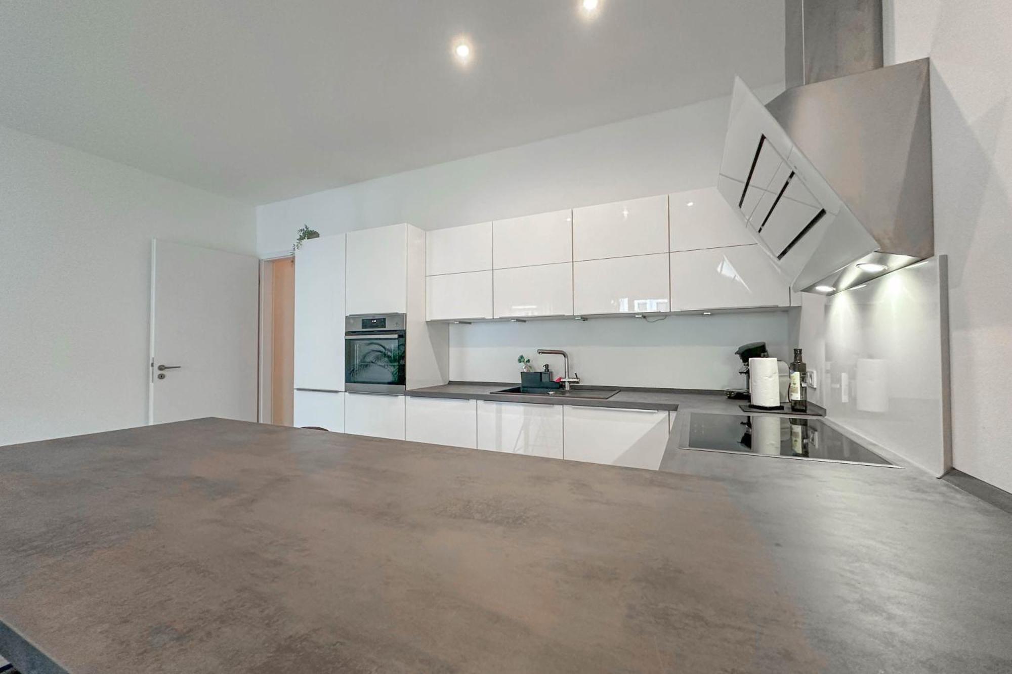 Modernes Trierer Cityloft Mit Grossem Balkon Kültér fotó
